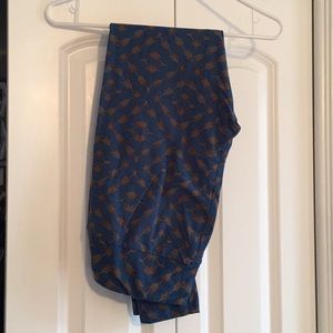 Tall/Curvy Lularoe arrow leggings